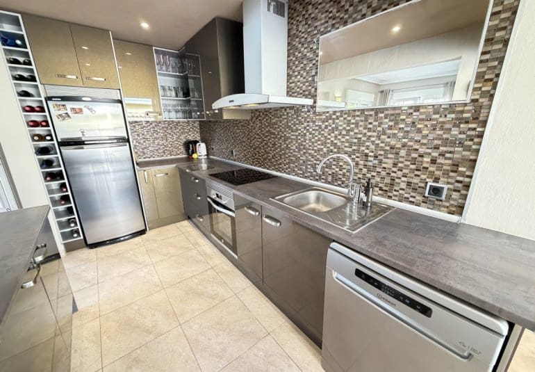 4 soveværelse Villa til salg i Cabo Roig med swimmingpool garage - € 749.000 (Ref: 10158923)