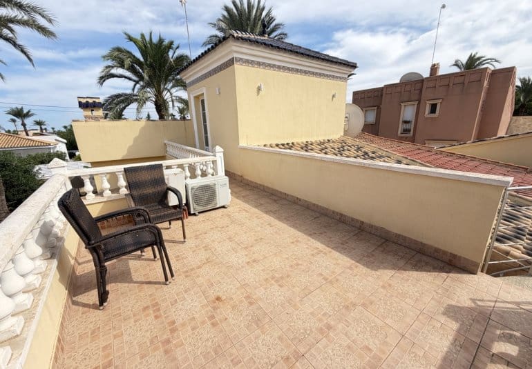 4 soveværelse Villa til salg i Cabo Roig med swimmingpool garage - € 749.000 (Ref: 10158923)