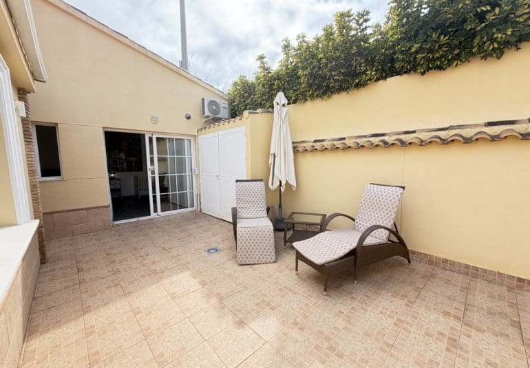 4 soveværelse Villa til salg i Cabo Roig med swimmingpool garage - € 749.000 (Ref: 10158923)