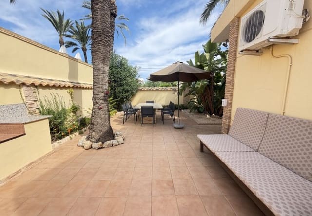4 soveværelse Villa til salg i Cabo Roig, Orihuela med swimmingpool garage - € 749.000 (Ref: 10158923)