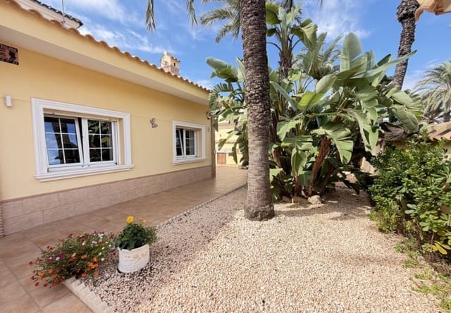 4 soveværelse Villa til salg i Cabo Roig, Orihuela med swimmingpool garage - € 749.000 (Ref: 10158923)