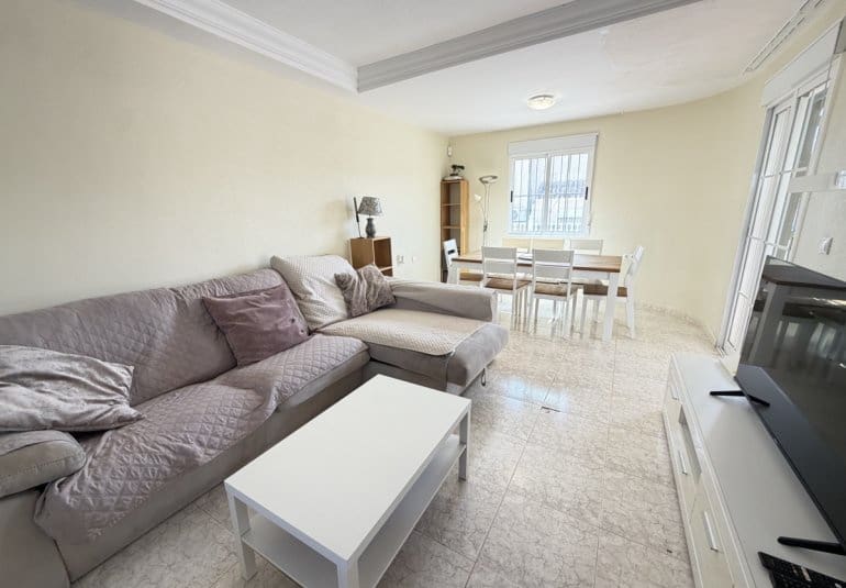 3 bedroom Villa for sale in Villamartin with pool garage - € 364,995 (Ref: 10158924)