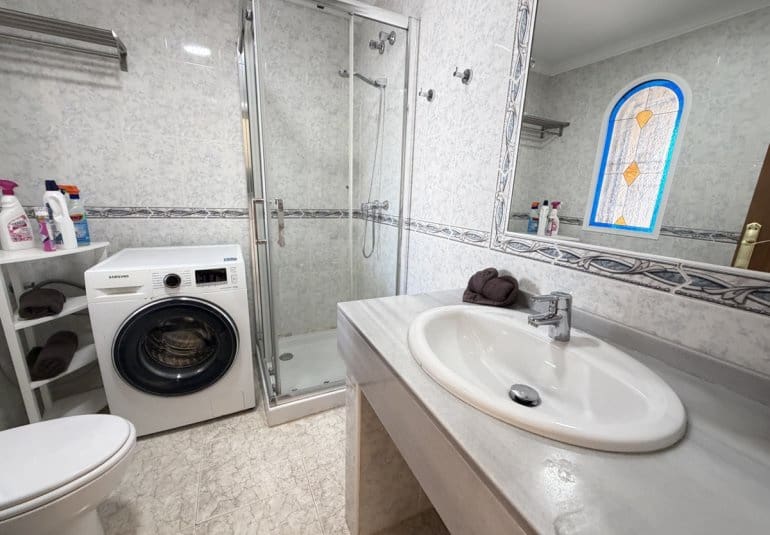 3 bedroom Villa for sale in Villamartin with pool garage - € 364,995 (Ref: 10158924)
