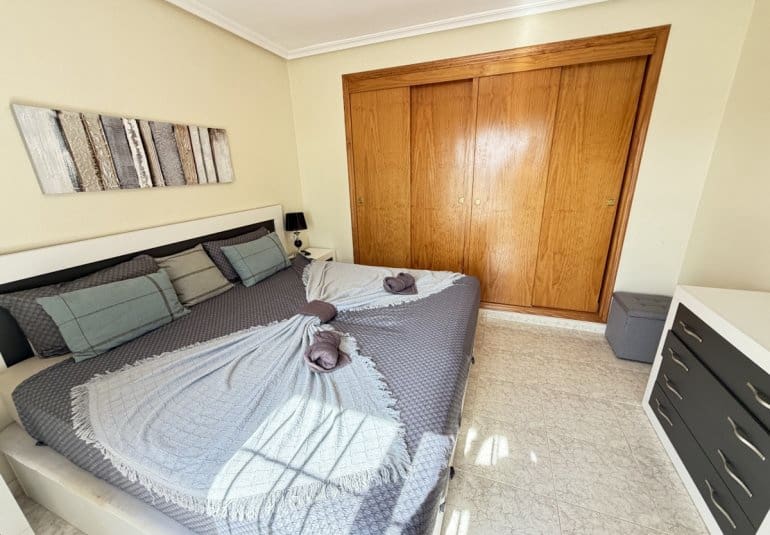 3 bedroom Villa for sale in Villamartin with pool garage - € 364,995 (Ref: 10158924)