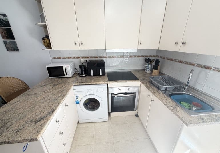 2 makuuhuone Huoneisto myytävänä paikassa Villamartin mukana uima-altaan 
autotalli - 159 995 € (Ref: 10173225)