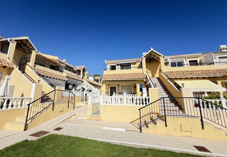 2 slaapkamer Appartement te koop in Villamartin met zwembad - € 134.995 (Ref: 10173226)