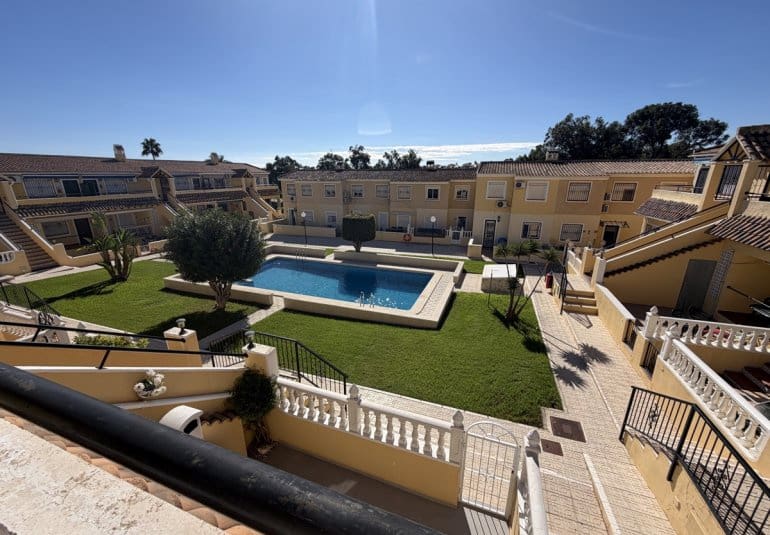 2 slaapkamer Appartement te koop in Villamartin met zwembad - € 134.995 (Ref: 10173226)