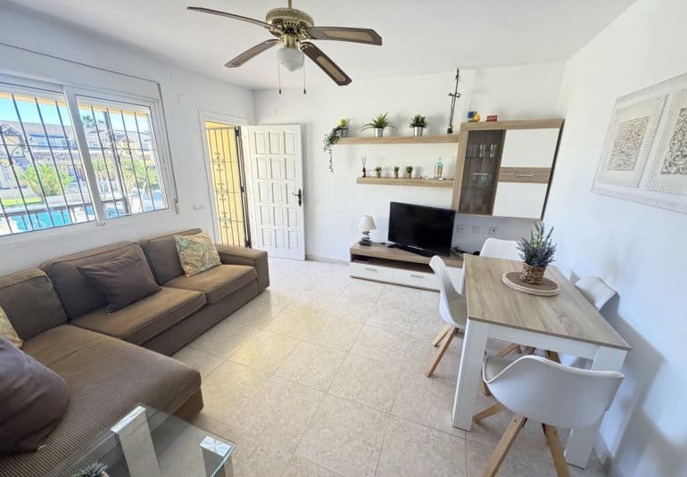 2 quarto Apartamento para venda em Villamartin com piscina - 164 995 € (Ref: 10173227)