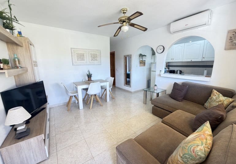 2 quarto Apartamento para venda em Villamartin com piscina - 164 995 € (Ref: 10173227)
