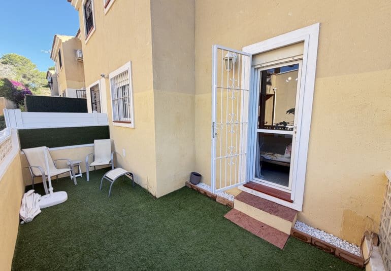 2 quarto Apartamento para venda em Villamartin com piscina - 164 995 € (Ref: 10173227)