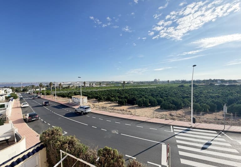 3 chambre Villa/Maison Semi-Mitoyenne à vendre à Los Balcones avec piscine - 229 995 € (Ref: 10176169)