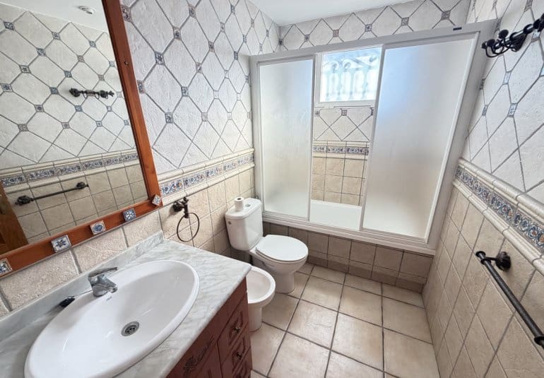 3 chambre Villa/Maison Semi-Mitoyenne à vendre à Los Balcones avec piscine - 229 995 € (Ref: 10176169)