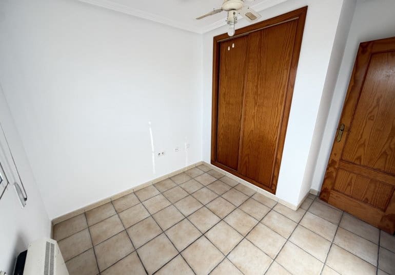 3 chambre Villa/Maison Semi-Mitoyenne à vendre à Los Balcones avec piscine - 229 995 € (Ref: 10176169)