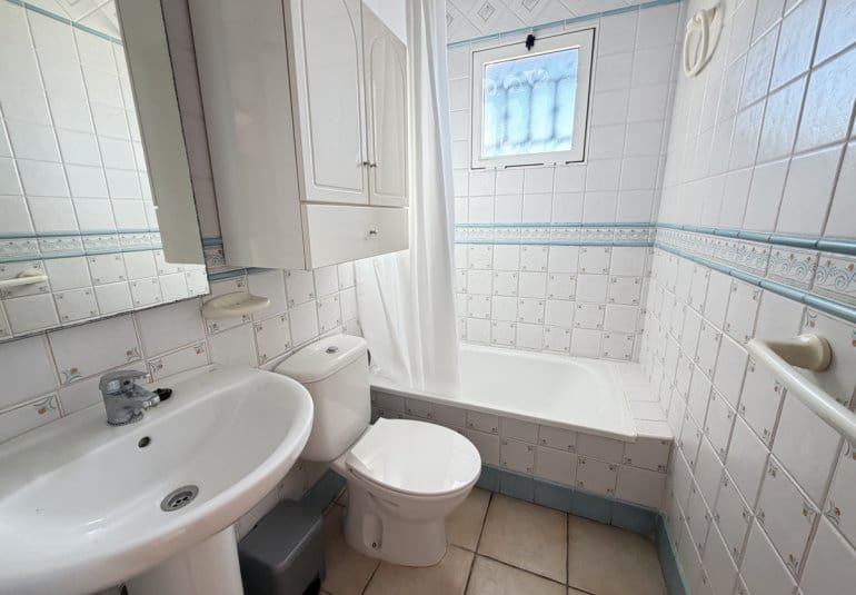 3 chambre Villa/Maison Semi-Mitoyenne à vendre à Los Balcones avec piscine - 229 995 € (Ref: 10176169)