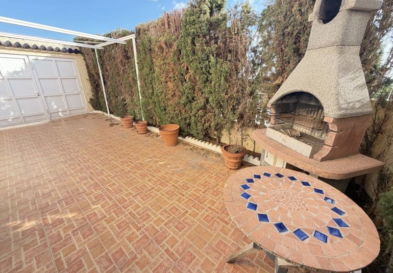 3 chambre Villa/Maison Semi-Mitoyenne à vendre à Los Balcones avec piscine - 229 995 € (Ref: 10176169)