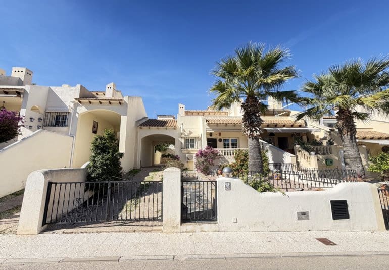 3 chambre Maison de Ville à vendre à Las Ramblas Golf avec piscine garage - 269 995 € (Ref: 10179670)