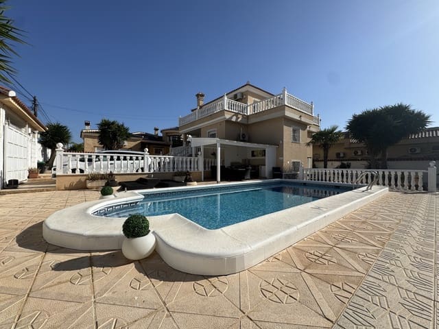 4 sypialnia Willa na sprzedaż w Ciudad Quesada, Rojales z basenem - 540 000 € (Ref: 8653431)