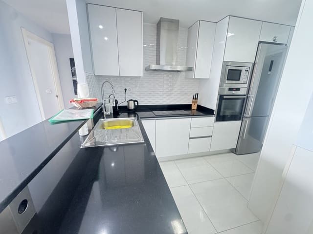 2 quarto Apartamento para venda em Punta Prima, Orihuela com piscina - 440 000 € (Ref: 9238884)