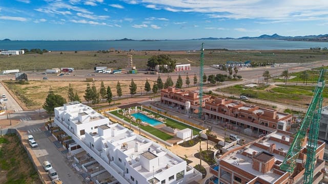 2 chambre Appartement à vendre à Las Lomas de Rame - Bahía Bella, Los Alcázares avec piscine garage - 279 900 € (Ref: 9519046)