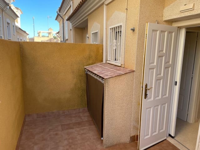 2 soverom Hus til salgs i Villamartin, Orihuela med svømmebasseng - € 199 995 (Ref: 9676044)
