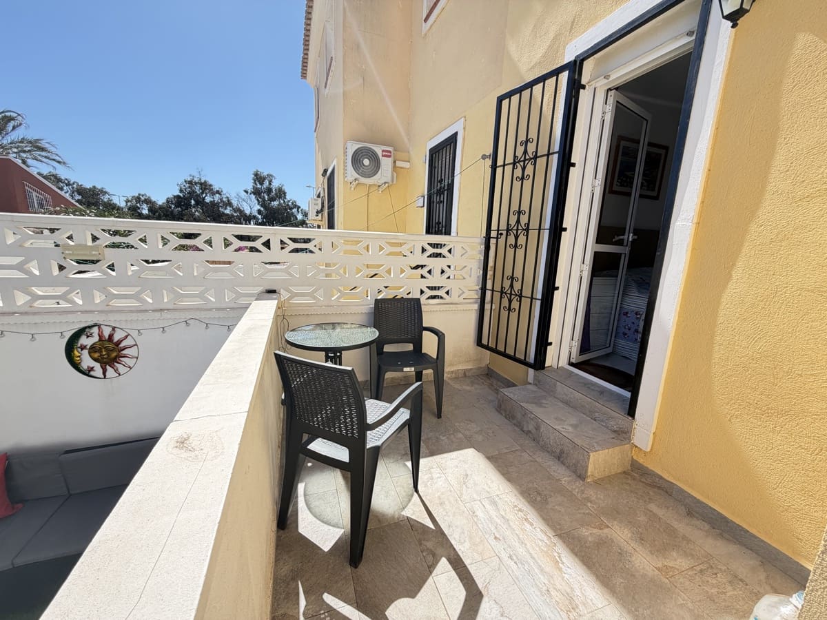 2 chambre Appartement à vendre à Villamartin avec piscine - 159 995 € (Ref: 9685643)