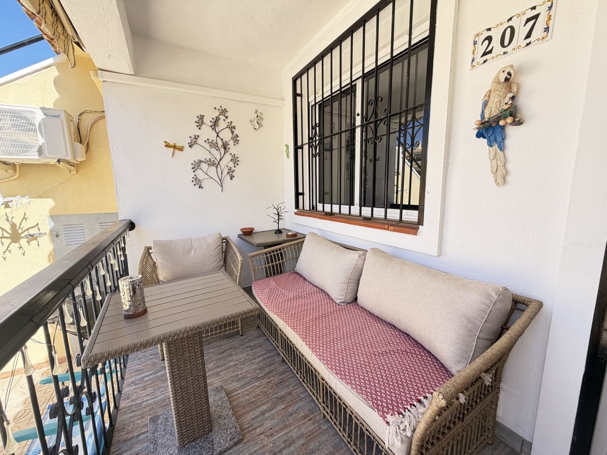 2 chambre Appartement à vendre à Villamartin avec piscine - 159 995 € (Ref: 9685643)