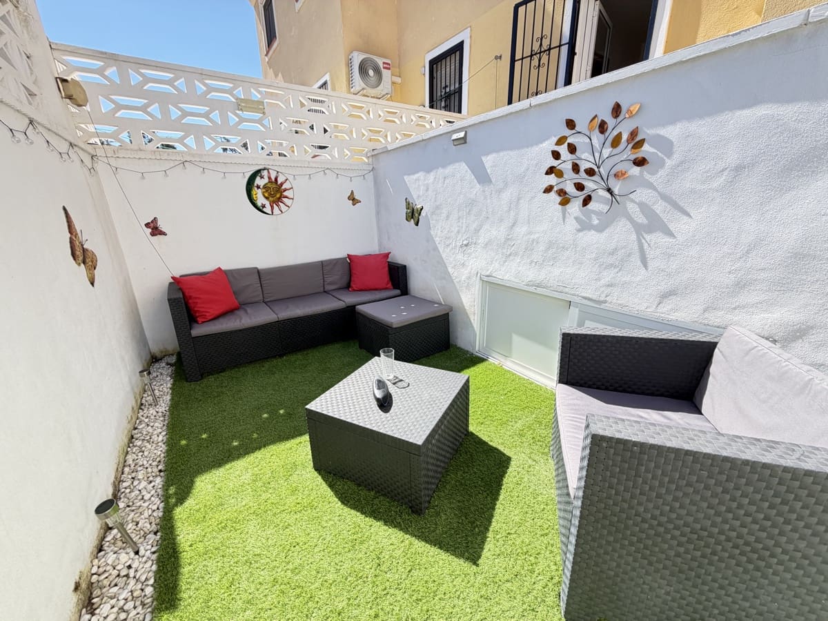 2 chambre Appartement à vendre à Villamartin avec piscine - 159 995 € (Ref: 9685643)