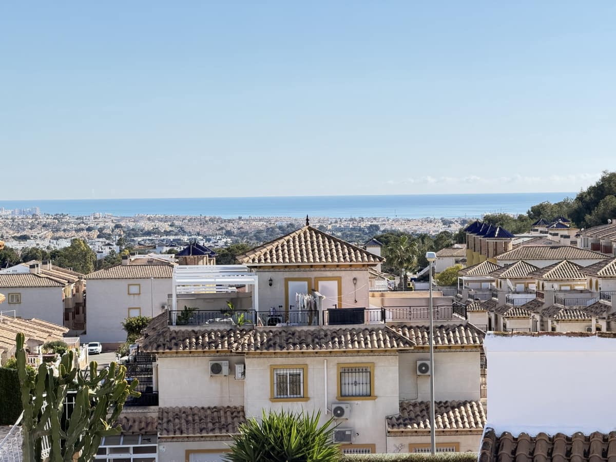 3 camera da letto Villa in vendita in Villamartin con piscina - 399.000 € (Rif: 9688642)