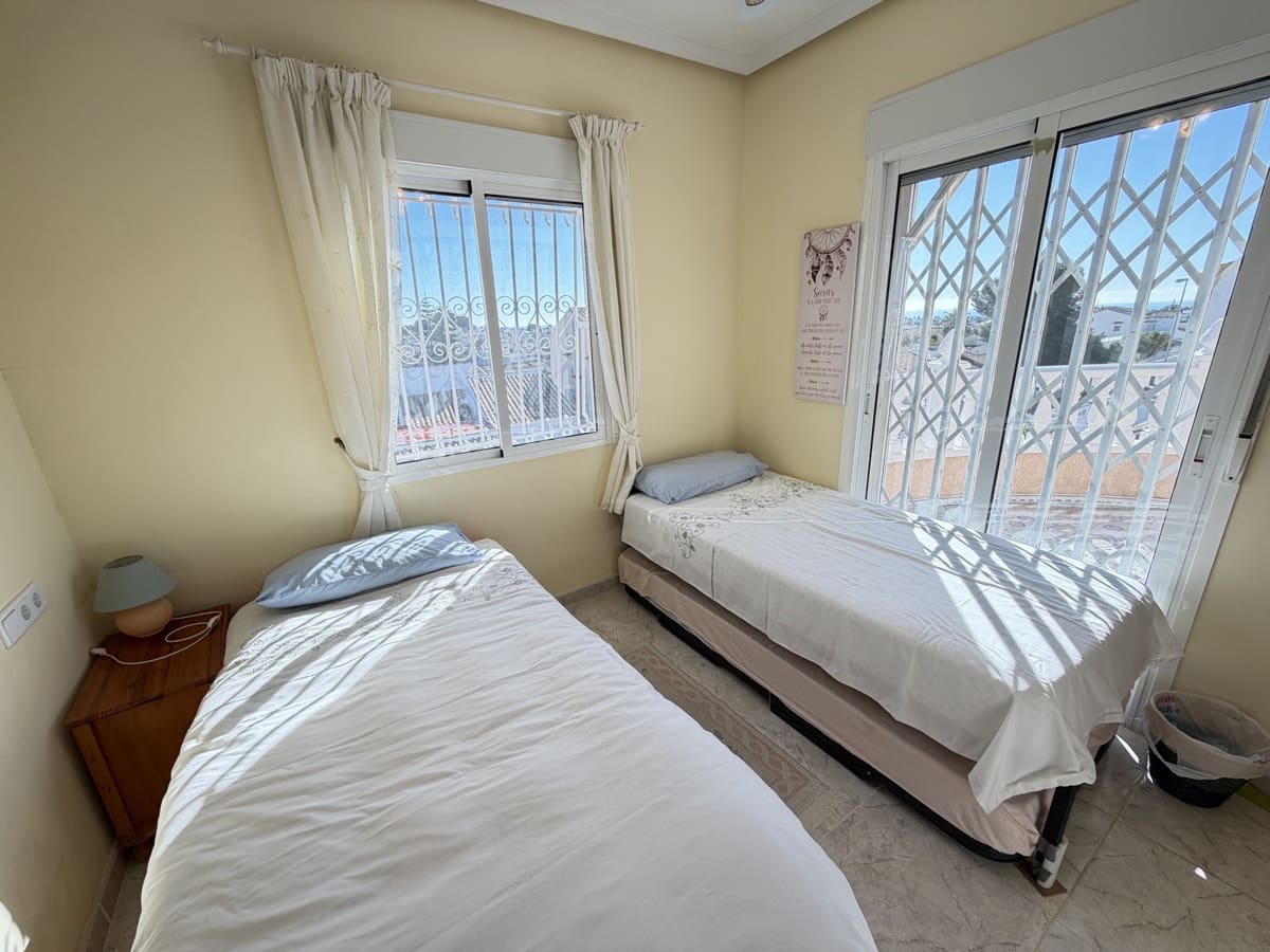 3 camera da letto Villa in vendita in Villamartin con piscina - 399.000 € (Rif: 9688642)