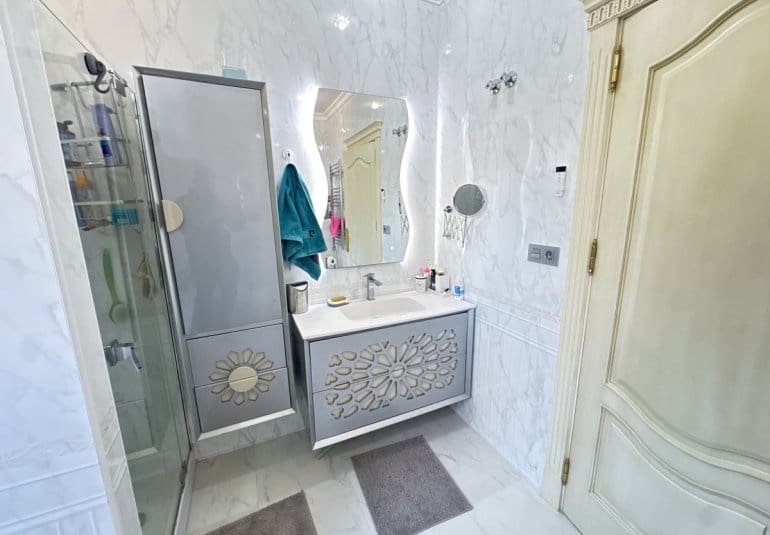 4 bedroom Villa for sale in Cabo Roig with pool - € 1,700,000 (Ref: 9730548)