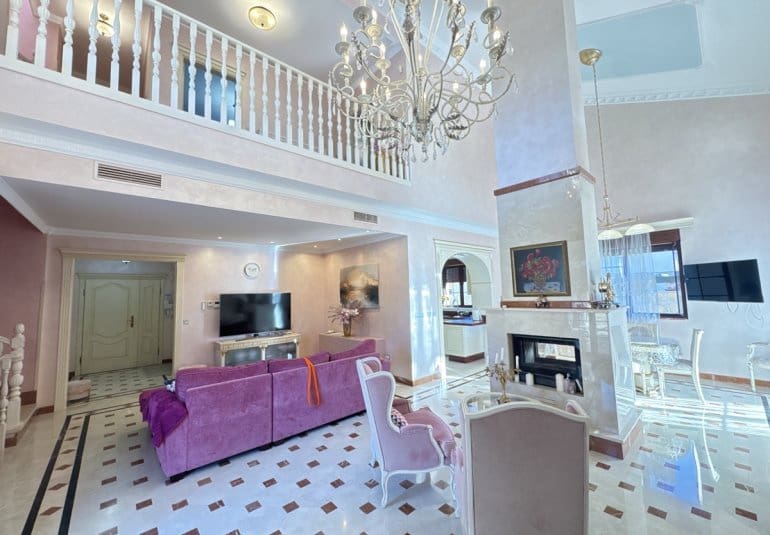 4 bedroom Villa for sale in Cabo Roig with pool - € 1,700,000 (Ref: 9730548)