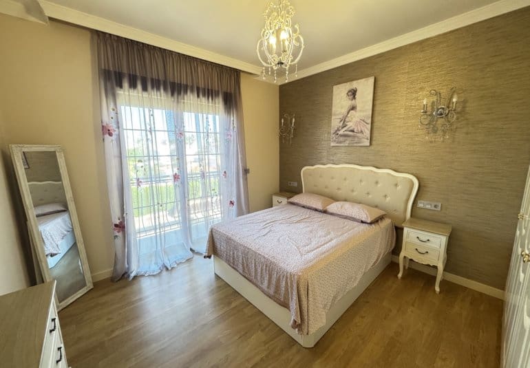 4 bedroom Villa for sale in Cabo Roig with pool - € 1,700,000 (Ref: 9730548)