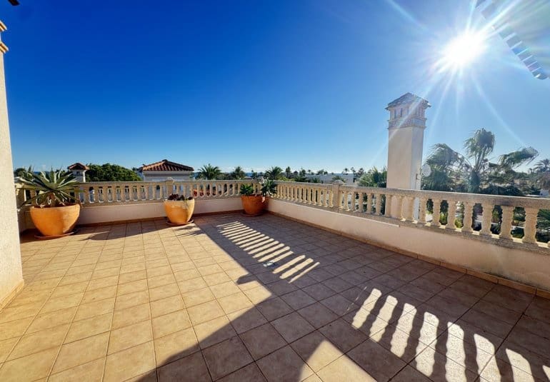 4 bedroom Villa for sale in Cabo Roig with pool - € 1,700,000 (Ref: 9730548)