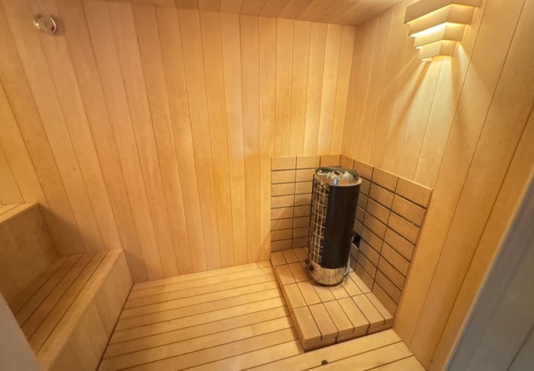 4 bedroom Villa for sale in Cabo Roig with pool - € 1,700,000 (Ref: 9730548)