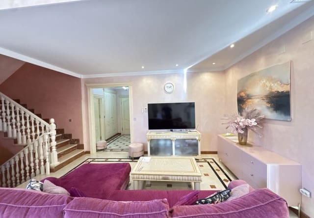 4 bedroom Villa for sale in Cabo Roig, Orihuela with pool - € 1,700,000 (Ref: 9730548)