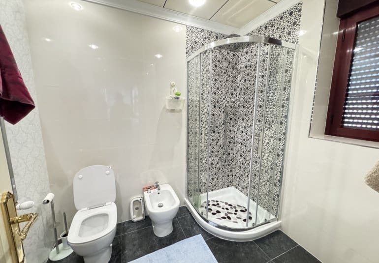 4 bedroom Villa for sale in Cabo Roig with pool - € 1,700,000 (Ref: 9730548)