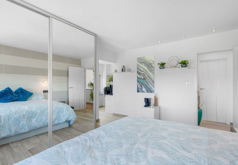 5 bedroom Villa for sale in Torremendo with pool - € 1,695,000 (Ref: 9730549)