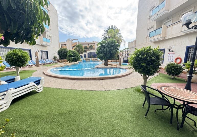 2 chambre Appartement à vendre à Cabo Roig avec piscine - 189 995 € (Ref: 9730550)