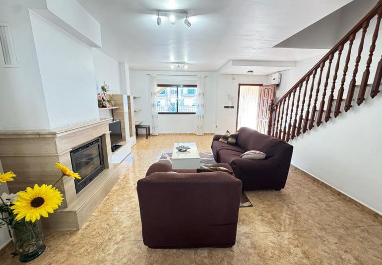 3 soverom Hus til salgs i San Miguel de Salinas med svømmebasseng - € 249 000 (Ref: 9730552)