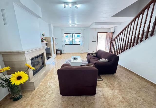 3 Zimmer Haus zu verkaufen in San Miguel de Salinas mit Pool - 249.000 € (Ref: 9730552)