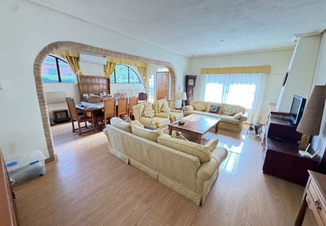 3 Zimmer Villa zu verkaufen in Cabo Roig, Orihuela mit Pool - 790.000 € (Ref: 9730553)