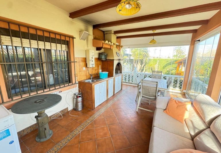 3 bedroom Villa for sale in Cabo Roig with pool - € 850,000 (Ref: 9730553)