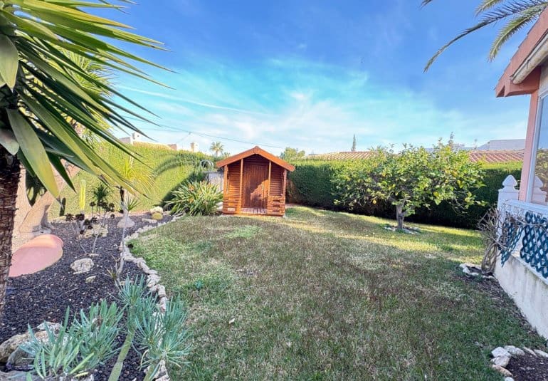 3 bedroom Villa for sale in Cabo Roig with pool - € 850,000 (Ref: 9730553)