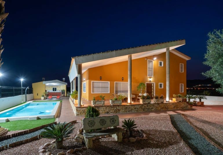 5 chambre Finca/Maison de Campagne à vendre à Orihuela Costa avec piscine - 675 000 € (Ref: 9730554)