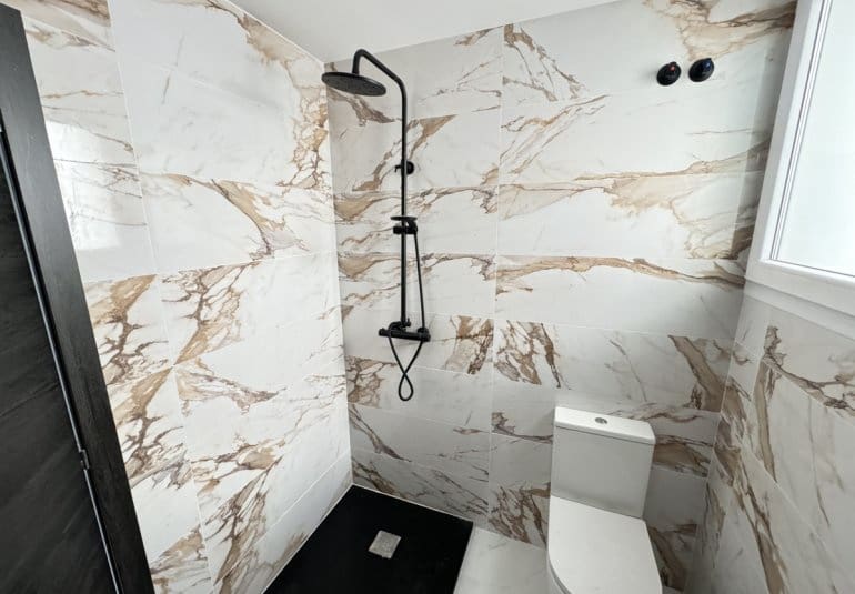 4 makuuhuone Huvila myytävänä paikassa Los Balcones mukana uima-altaan - 599 000 € (Ref: 9730555)