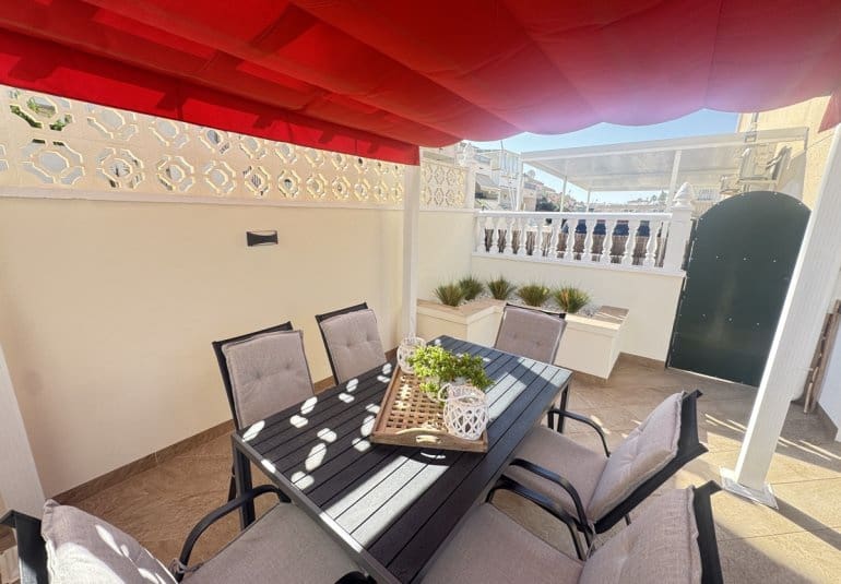 4 sypialnia Willa na sprzedaż w Villamartin z basenem - 379 000 € (Ref: 9730556)