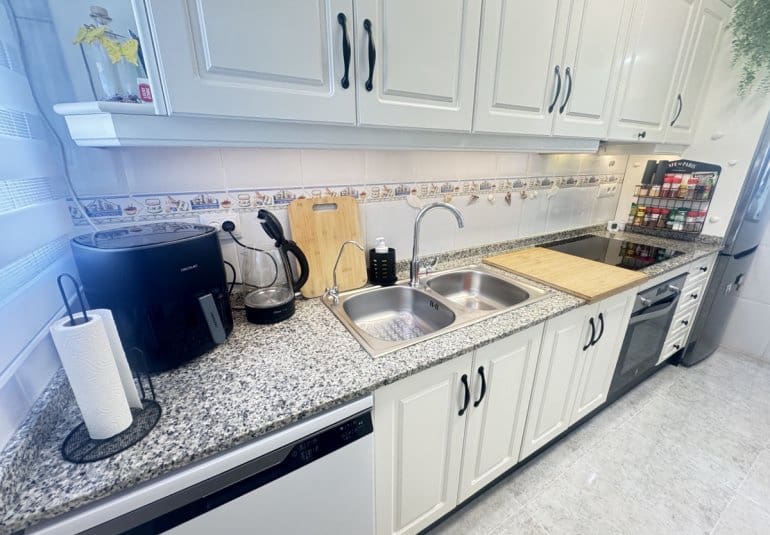 4 sypialnia Willa na sprzedaż w Villamartin z basenem - 379 000 € (Ref: 9730556)