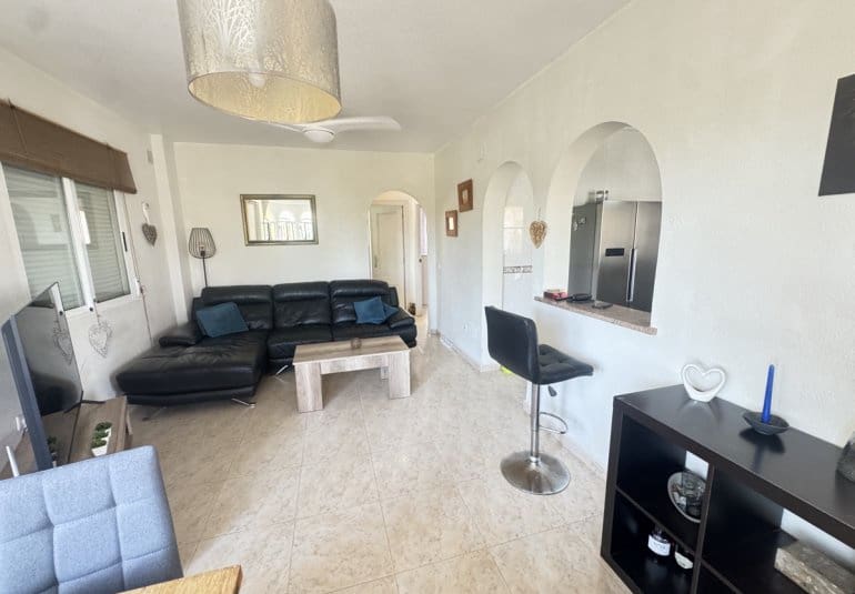 4 quarto Moradia para venda em Villamartin - 299 000 € (Ref: 9730558)