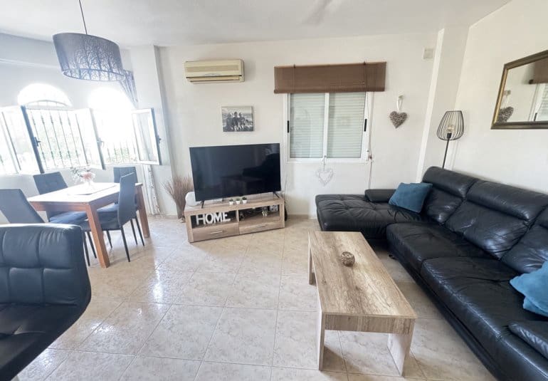 4 quarto Moradia para venda em Villamartin - 299 000 € (Ref: 9730558)