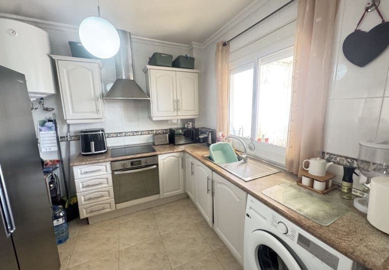 4 quarto Moradia para venda em Villamartin - 299 000 € (Ref: 9730558)